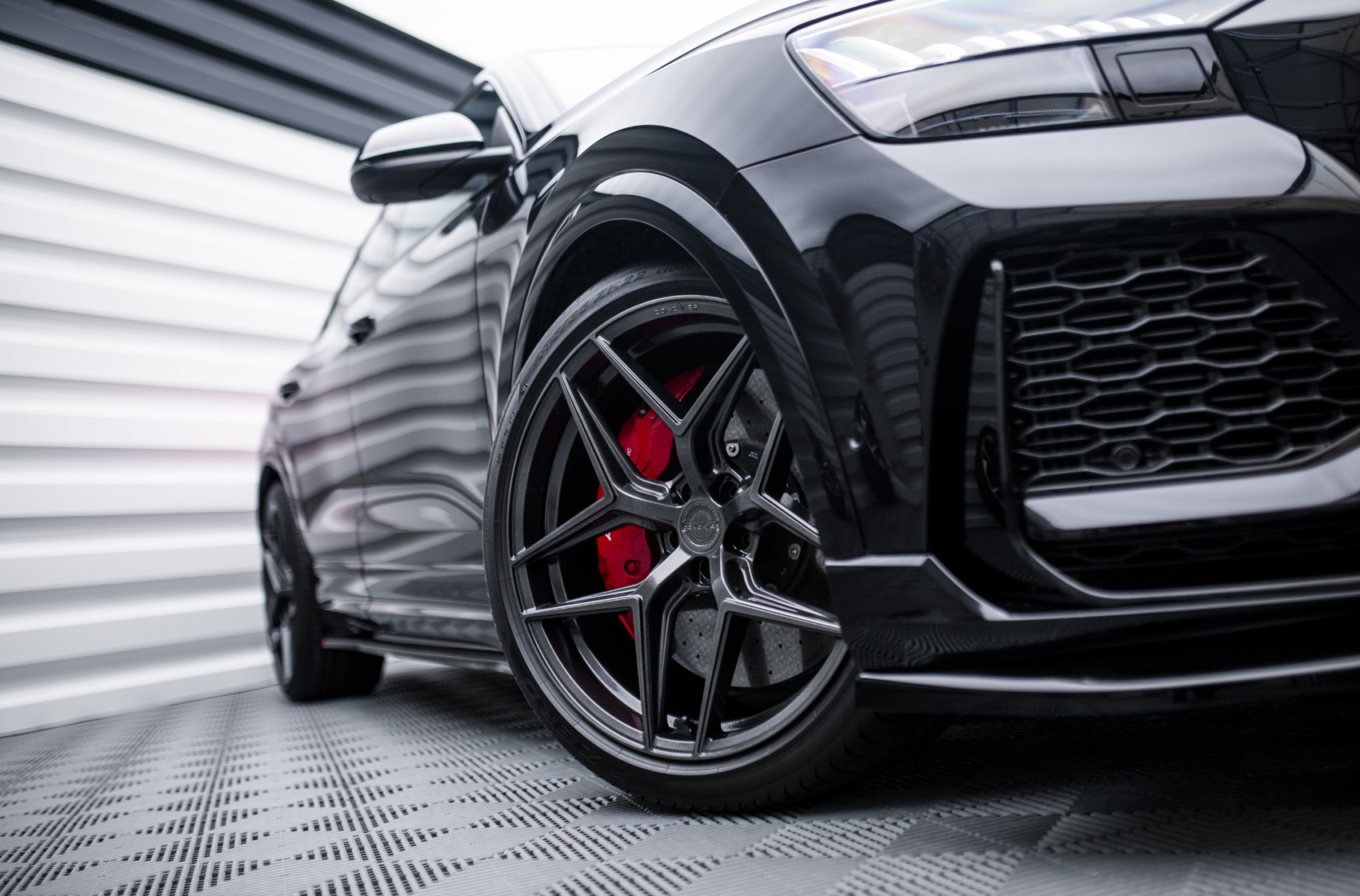 Sportowe felgi aluminiowe do Audi – wytrzymałe i stylowe